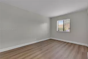 11061 NW 38th Pl, Sunrise, FL 33351 - Photo 18