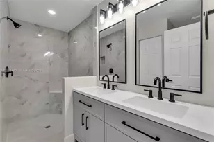 11061 NW 38th Pl, Sunrise, FL 33351 - Photo 22