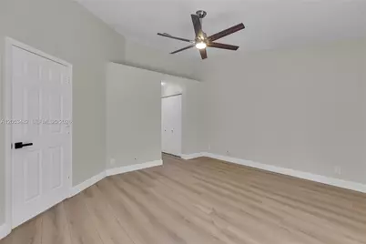 11061 NW 38th Pl, Sunrise, FL 33351 - Photo 26