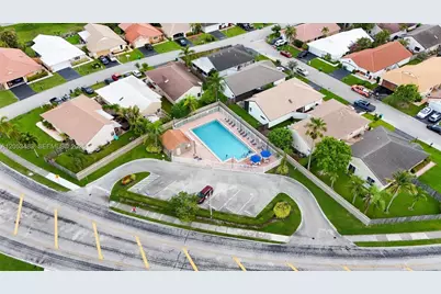 15037 Brighton Ln, Davie, FL 33331 - Photo 40