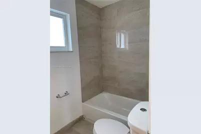 901 NW 22nd Ct, Miami, FL 33125 - Photo 10