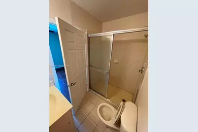 3558 Oleander Ter #3558, Riviera Beach, FL 33404 - Photo 16