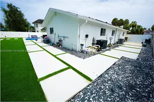 1061 SW 18th St, Boca Raton, FL 33486 - Photo 6