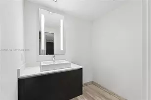1451 Brickell Ave, Miami, FL 33131 - Photo 6