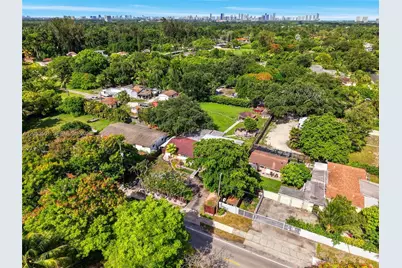 15425 N Miami Ave, Miami, FL 33169 - Photo 88
