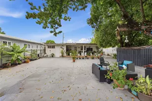 419 SE 3rd St, Hialeah, FL 33010 - Photo 2