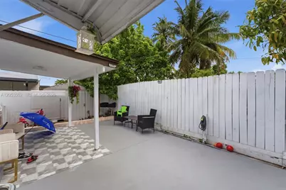 419 SE 3rd St, Hialeah, FL 33010 - Photo 22