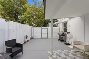 419 SE 3rd St, Hialeah, FL 33010 - Photo 24