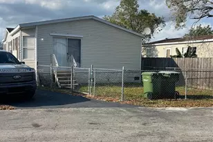 220 NE 12th Ave Lot 160, Homestead, FL 33030 - Photo 4