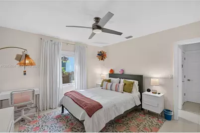 2543 SW 15th St, Miami, FL 33145 - Photo 20