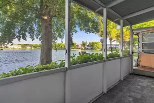 19000 NE 3rd Ct, Miami, FL 33179 - Photo 14
