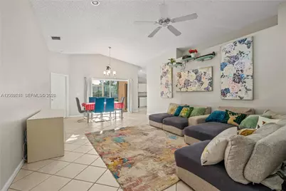 112 Caribe Ct, Greenacres, FL 33413 - Photo 2