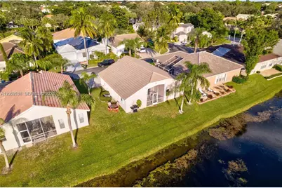 112 Caribe Ct, Greenacres, FL 33413 - Photo 16