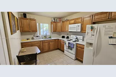 6410 SW 57th Ct, South Miami, FL 33143 - Photo 2