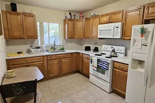 6410 SW 57th Ct, South Miami, FL 33143 - Photo 2