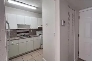 3675 W 11th Ave, Hialeah, FL 33012 - Photo 20