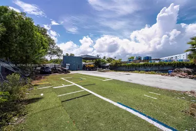 700 NW 7th Ave, Miami, FL 33136 - Photo 4
