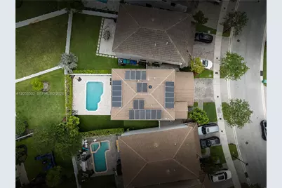 918 NE 191st St, Miami, FL 33179 - Photo 38