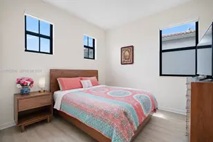918 NE 191st St, Miami, FL 33179 - Photo 28