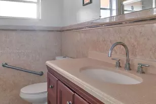 19105 NE 2nd Ave, Miami, FL 33179 - Photo 16