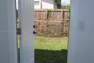 95 SW 17th Terrace, Homestead, FL 33030 - Photo 6