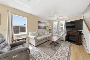 6633 Bayfront Dr, Margate, FL 33063 - Photo 6