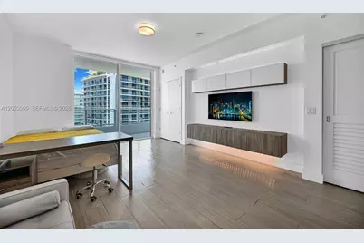 1080 Brickell Ave #3705, Miami, FL 33131 - Photo 4