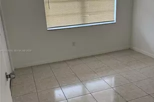 3675 W 11th Ave, Hialeah, FL 33012 - Photo 14