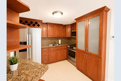 825 Brickell Bay Dr #1245, Miami, FL 33131 - Photo 6