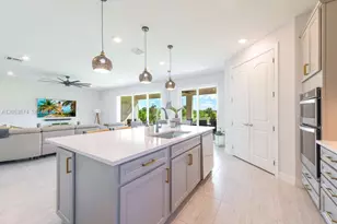 10305 SW Captiva Dr, Port Saint Lucie, FL 34987 - Photo 12