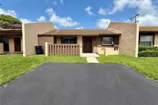 11002 SW 125th Ct, Miami, FL 33186 - Photo 2