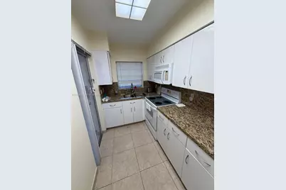 201 NE 14th Ave #5C, Hallandale Beach, FL 33009 - Photo 4