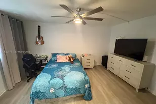 8615 NW 8th St, Miami, FL 33126 - Photo 6