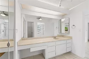 8860 SW 123rd Ct, Miami, FL 33186 - Photo 16