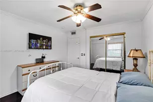 801 SW 133rd Terrace, Pembroke Pines, FL 33027 - Photo 10