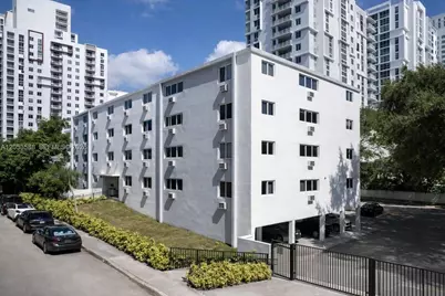 143 SW 9th St #203, Miami, FL 33130 - Photo 1