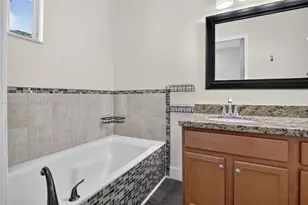 14633 SW 13th St, Pembroke Pines, FL 33027 - Photo 16