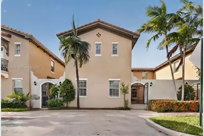 14633 SW 13th St, Pembroke Pines, FL 33027 - Photo 2