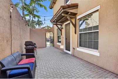 14633 SW 13th St, Pembroke Pines, FL 33027 - Photo 26
