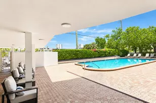 6450 Collins Ave, Miami Beach, FL 33141 - Photo 14