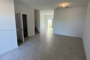2634 SE 11th Ct, Homestead, FL 33035 - Photo 4