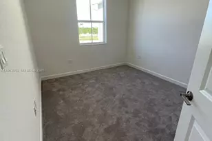 2634 SE 11th Ct, Homestead, FL 33035 - Photo 12