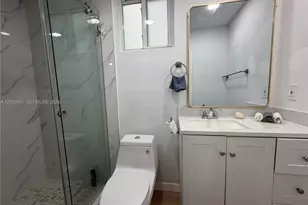 4700 NW 1st Ct, Plantation, FL 33317 - Photo 8