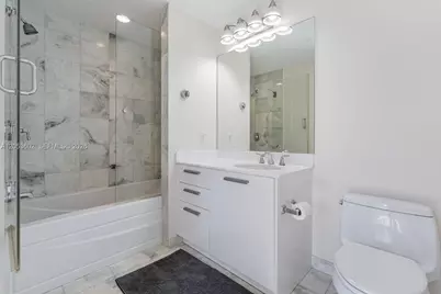 1060 Brickell Ave #1507, Miami, FL 33131 - Photo 14