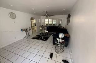 9341 NW 39th St, Sunrise, FL 33351 - Photo 4