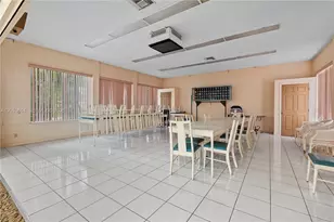5950 Del Lago Cir, Sunrise, FL 33313 - Photo 18