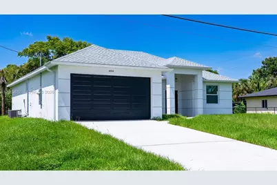 2524 Lakeview Dr, Lehigh Acres, FL 33936 - Photo 4