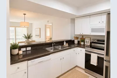 440 S Park #109, Hollywood, FL 33021 - Photo 4