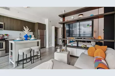 230 NE 4th Street #C1, Miami, FL 33132 - Photo 34