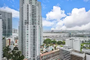 227 NE 2nd St, Miami, FL 33132 - Photo 44